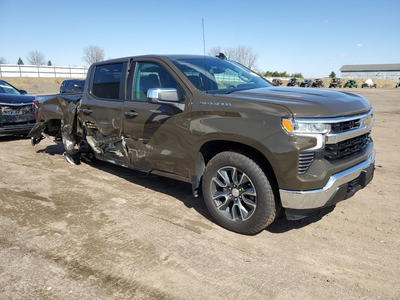 2024 CHEVROLET SILVERADO - Фото 4
