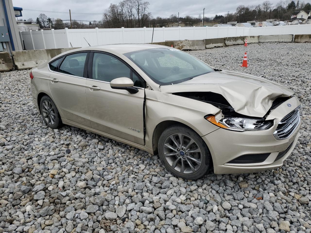 2017 FORD FUSION SE - Image 4