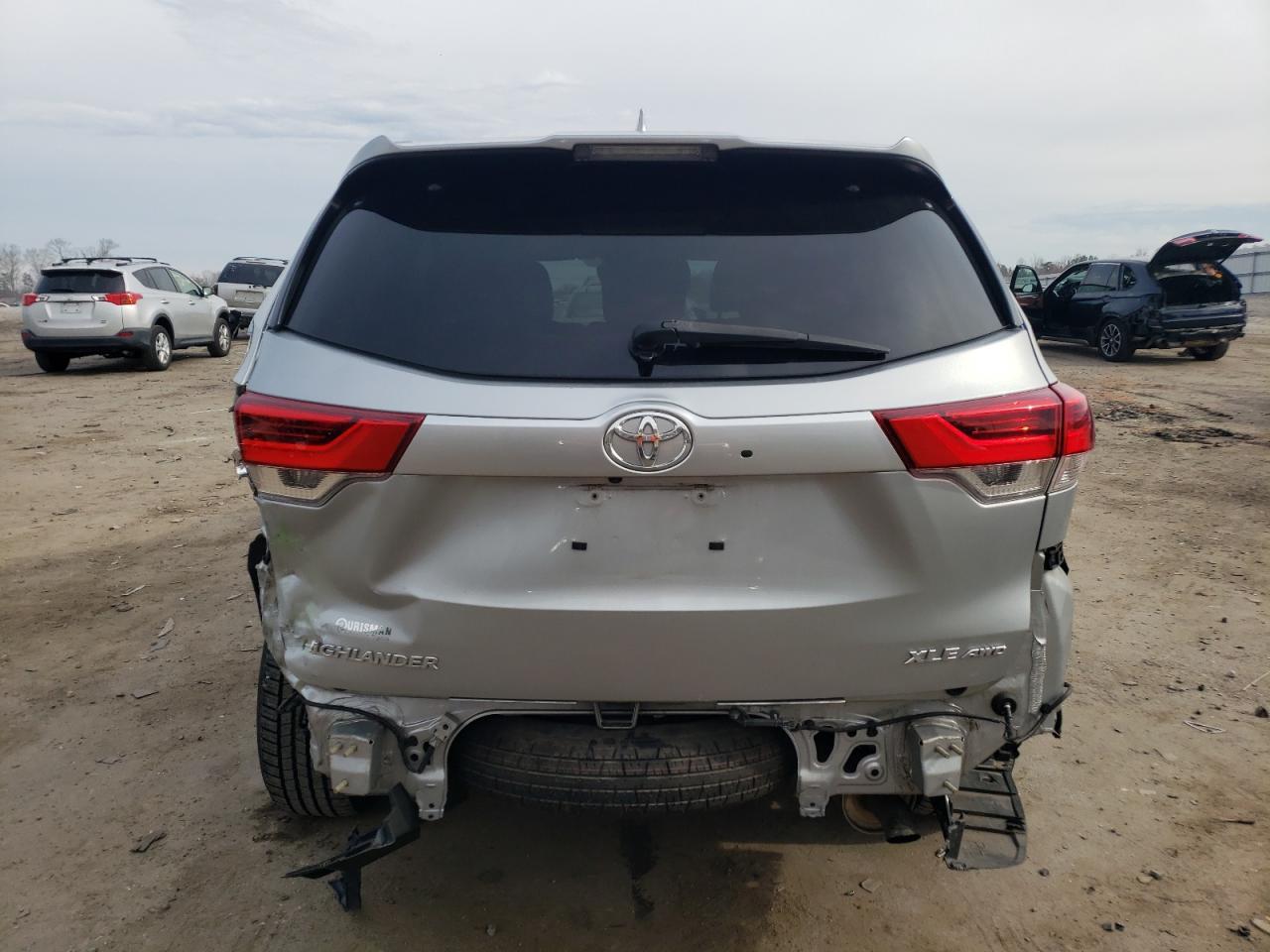2018 TOYOTA HIGHLANDER - Image 6