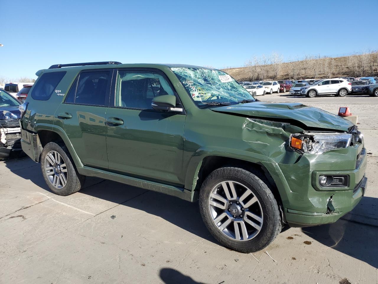 2022 TOYOTA 4RUNNER SR - Фото 4