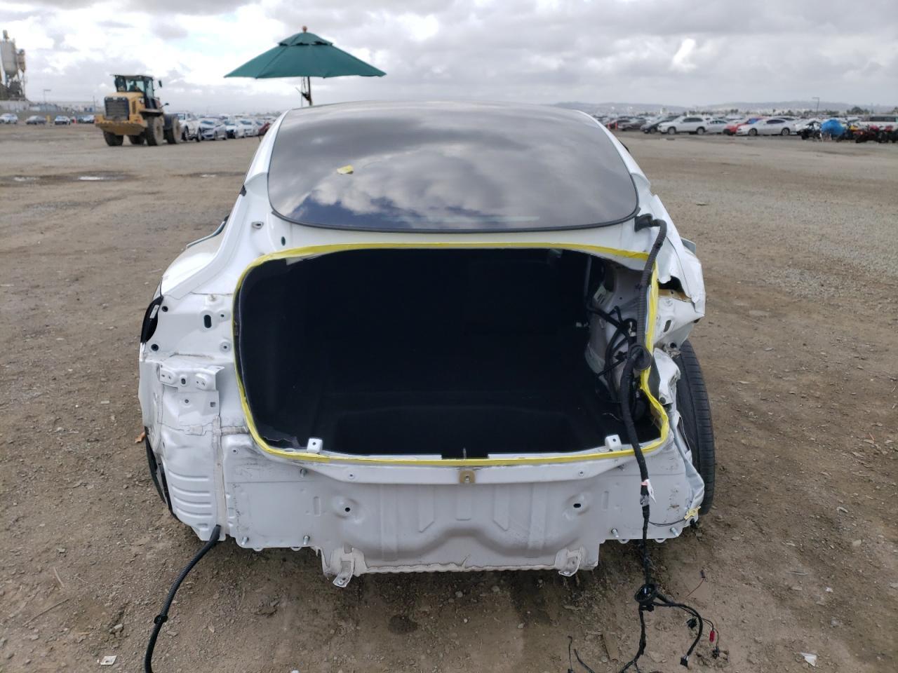 2022 TESLA MODEL 3 - Фото 6