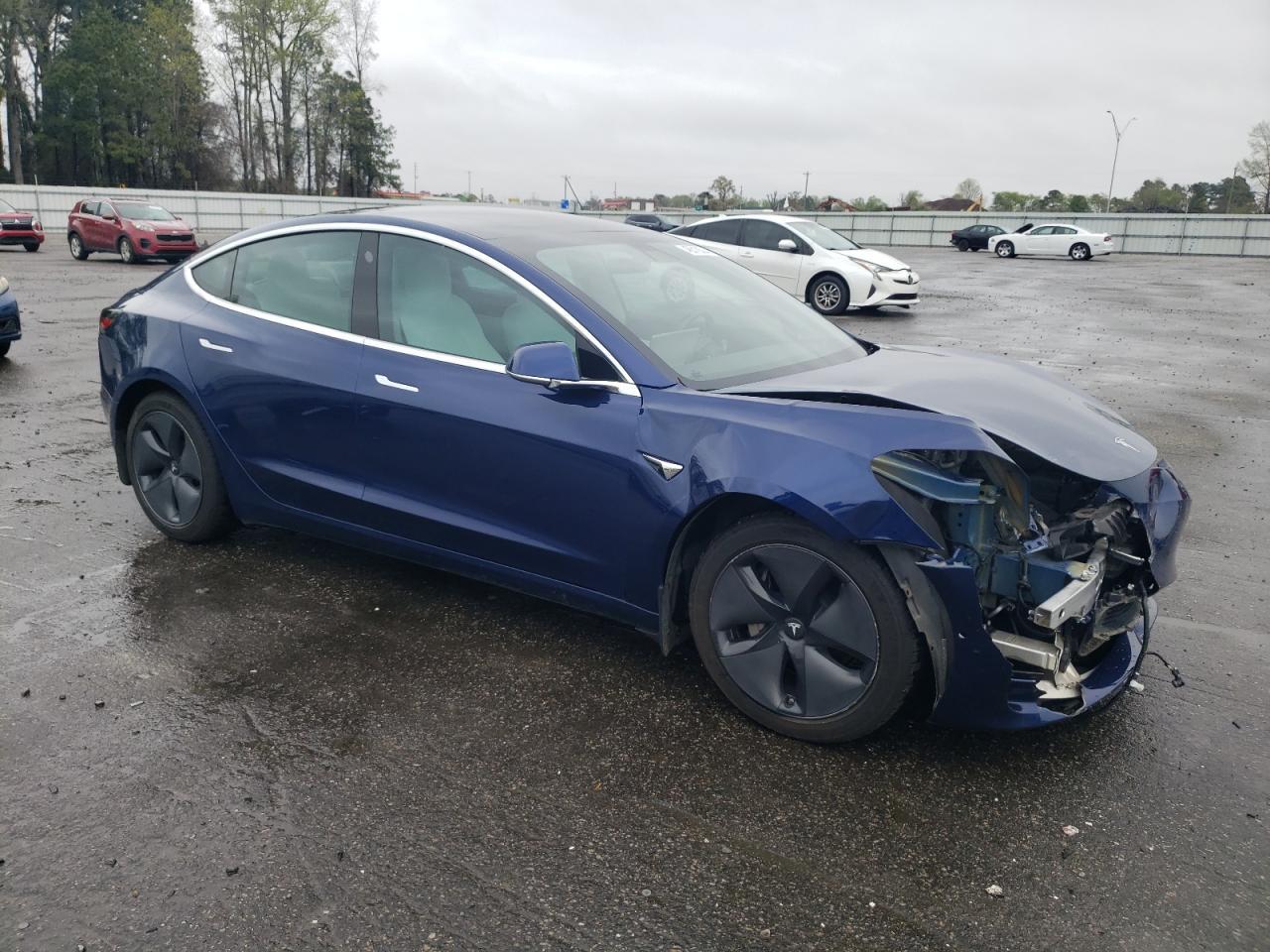2019 TESLA MODEL 3 - Фото 4
