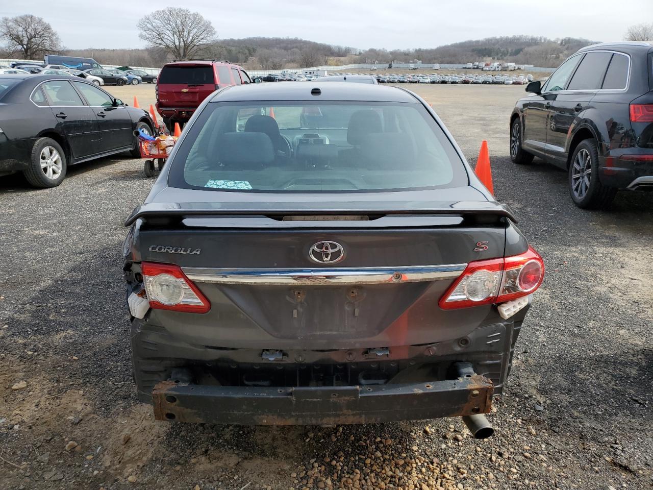 2013 TOYOTA COROLLA BA - Image 6