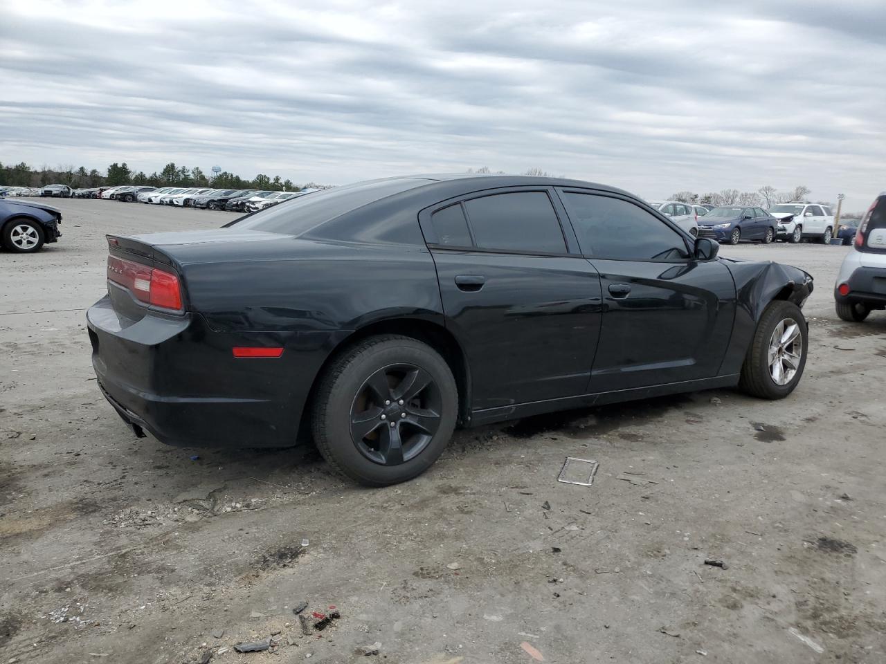 2014 DODGE CHARGER SE - Image 3
