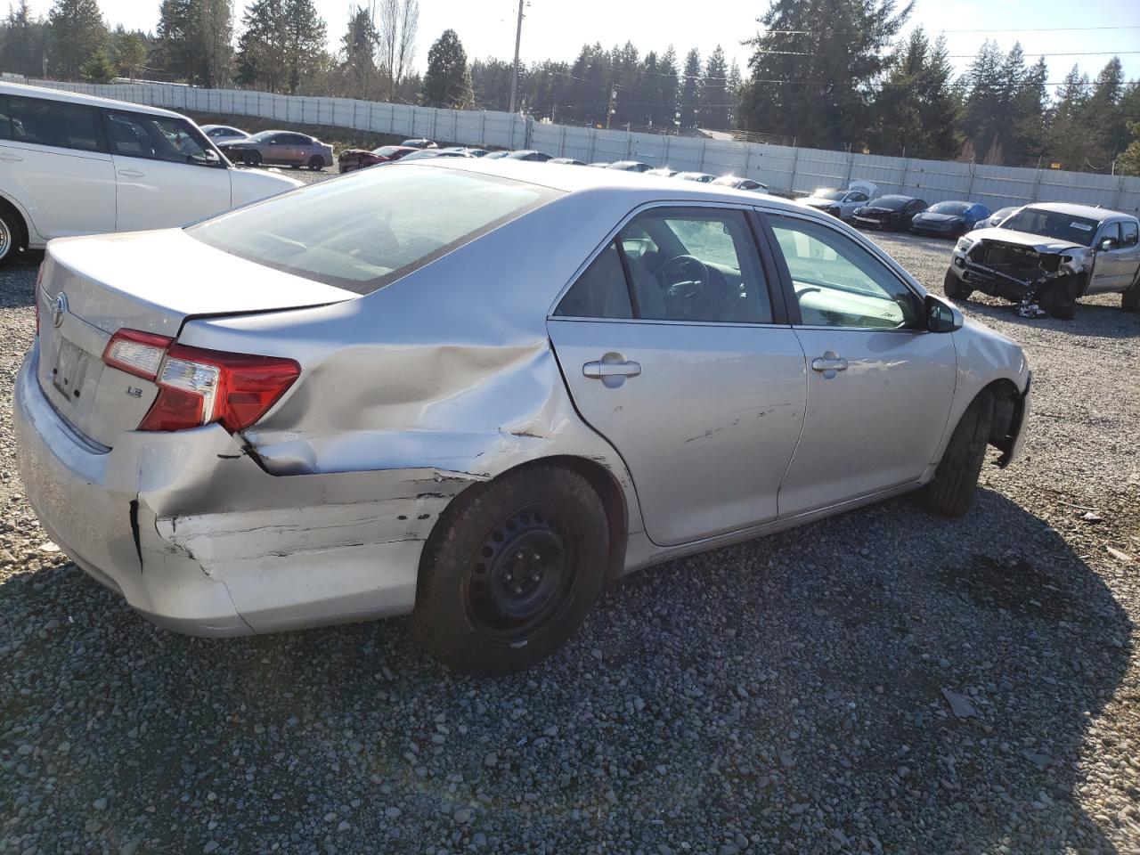 2013 TOYOTA CAMRY L - Image 3
