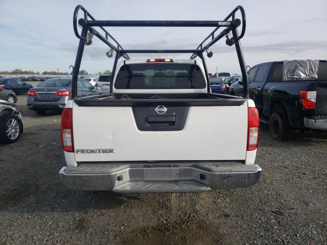 2016 NISSAN FRONTIER S - Image 6