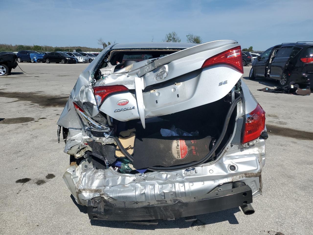 2019 TOYOTA COROLLA L - Image 6