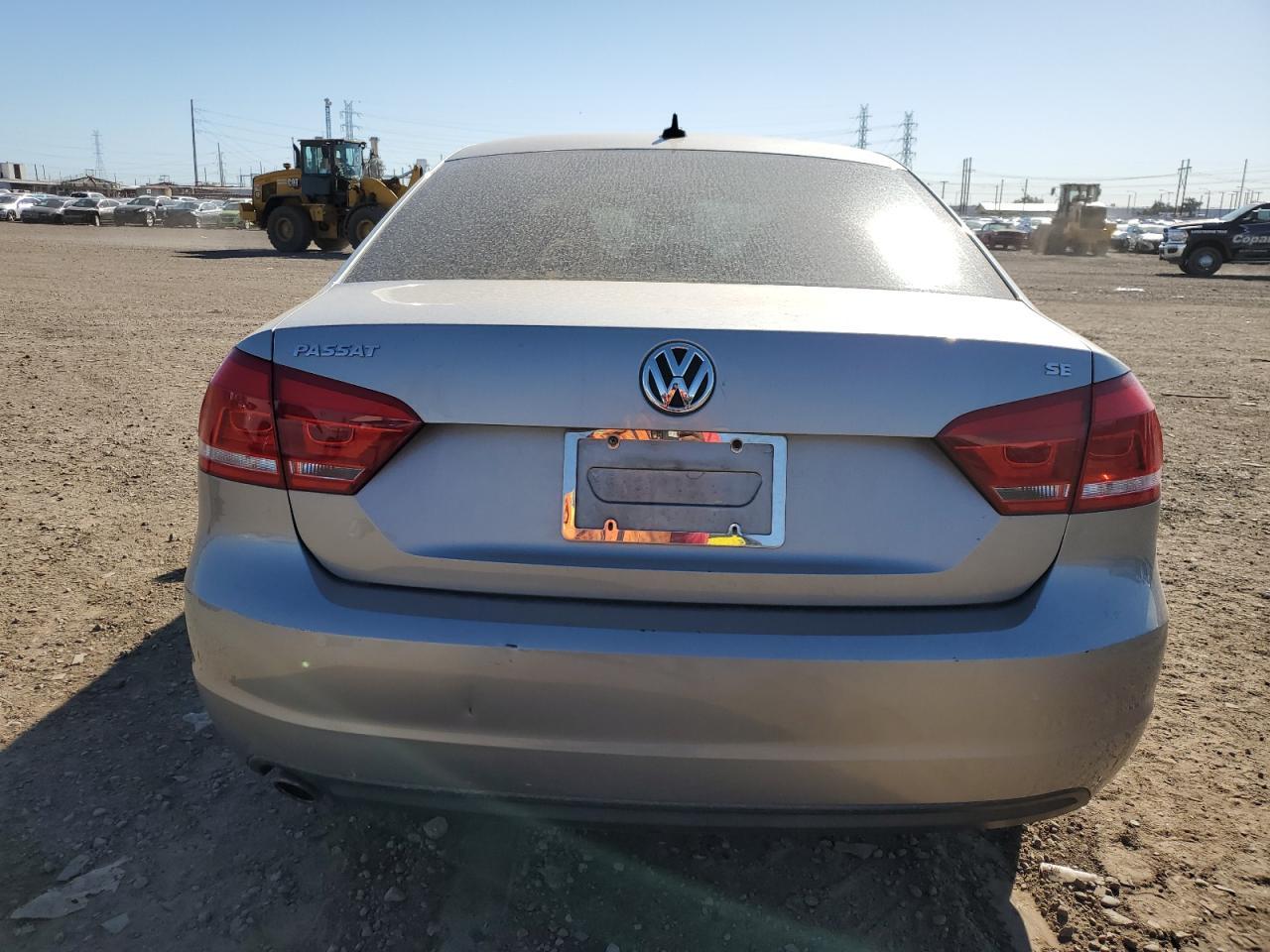 2013 VOLKSWAGEN PASSAT SE - Image 6