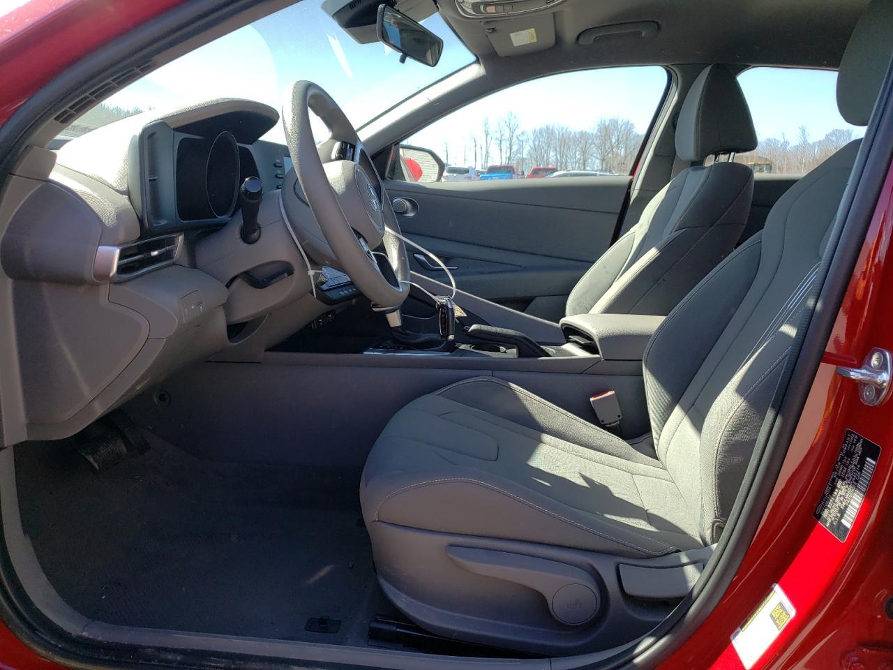 2023 HYUNDAI ELANTRA SE - Фото 7
