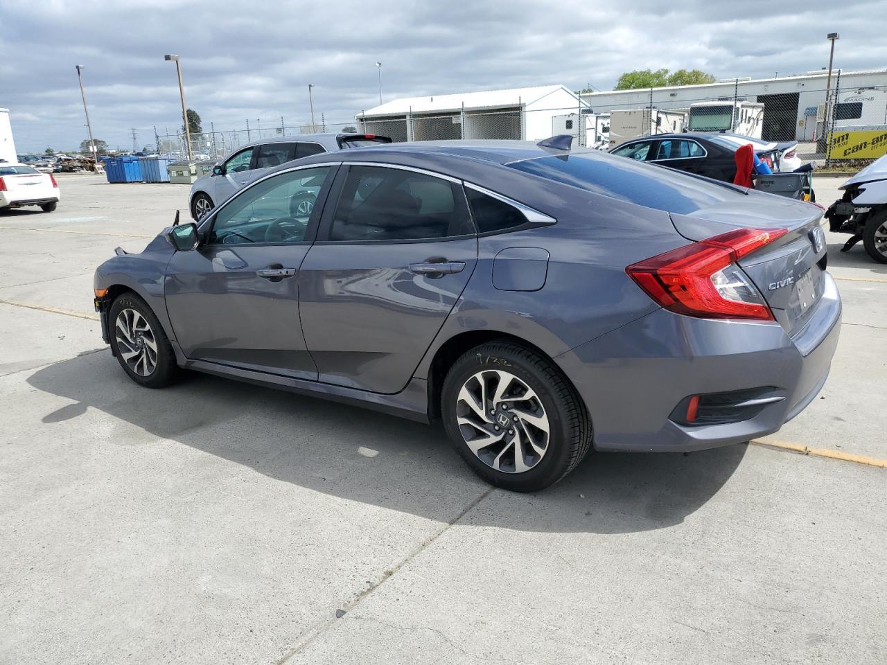 2018 HONDA CIVIC EX - Image 2