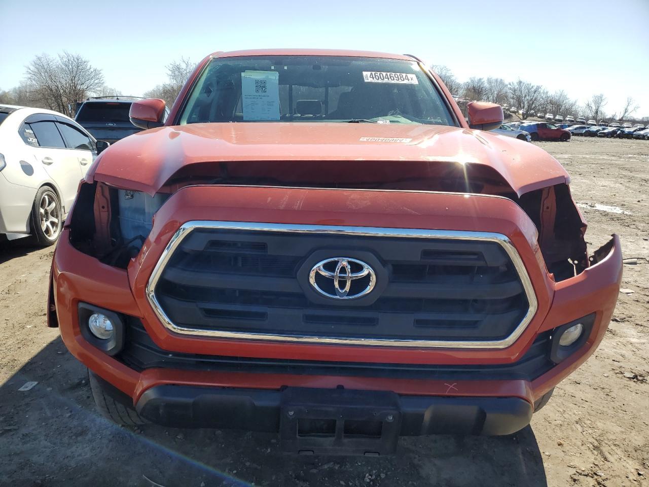2017 TOYOTA TACOMA DOU - Фото 5