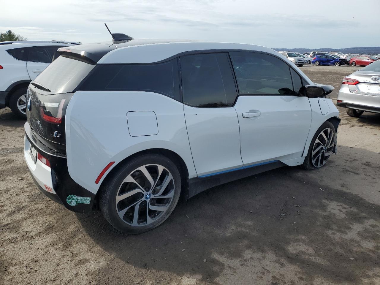 2017 BMW I3 REX - Фото 3