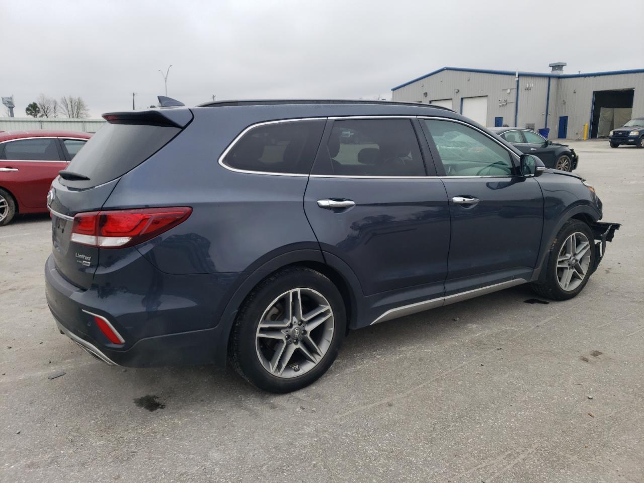 2017 HYUNDAI SANTA FE S - Image 3