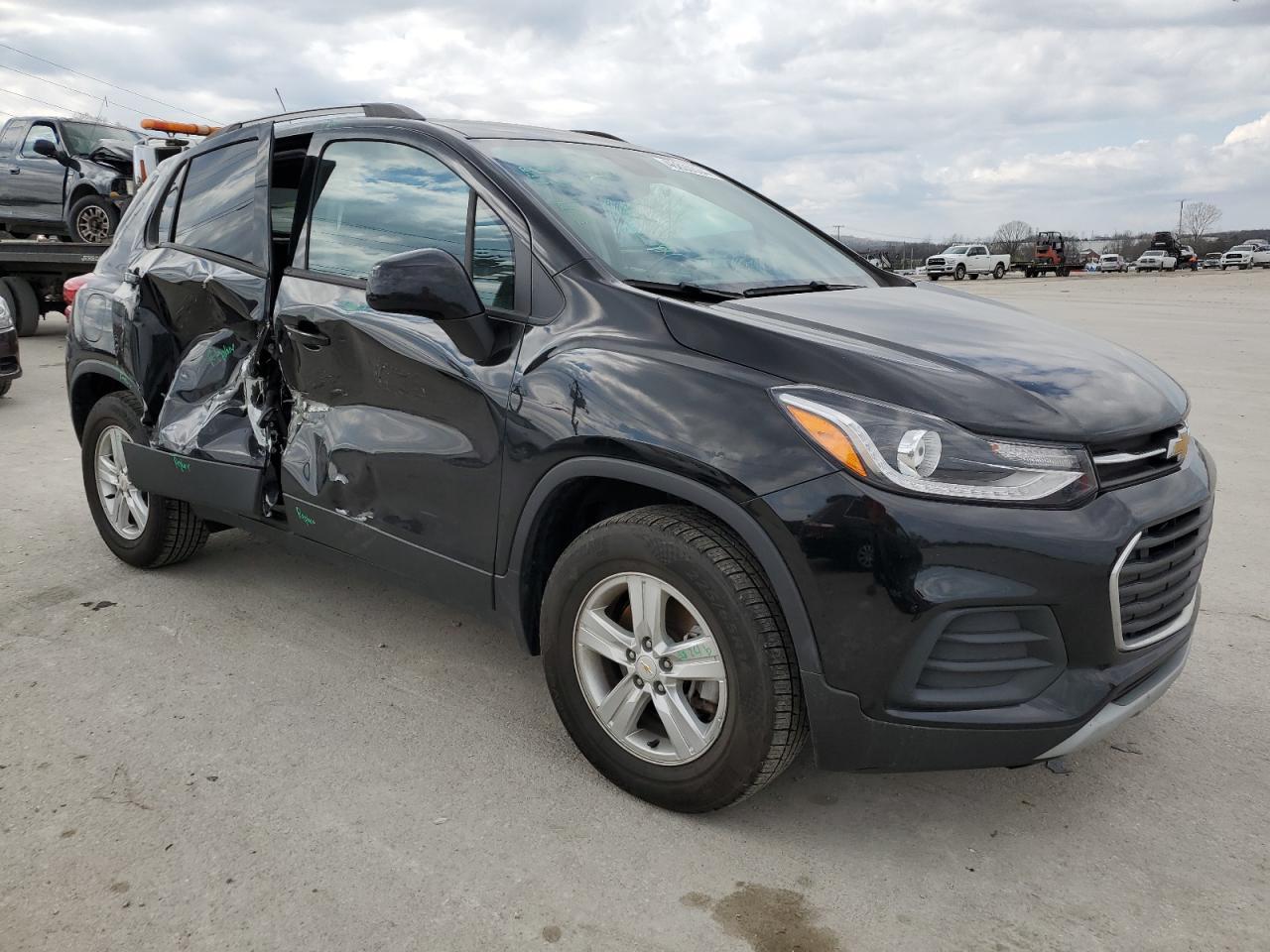 2021 CHEVROLET TRAX 1LT - Image 4