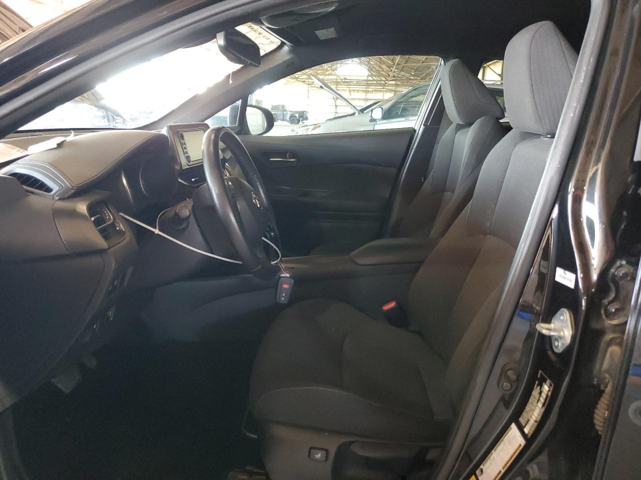 2018 TOYOTA C-HR XLE - Image 7