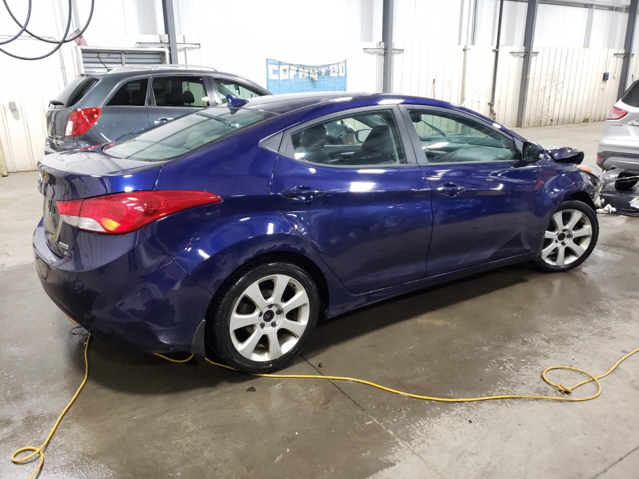 2013 HYUNDAI ELANTRA GL - Image 3