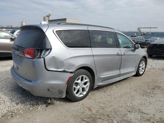 2017 Chrysler Pacifica Touring L - Фото 3