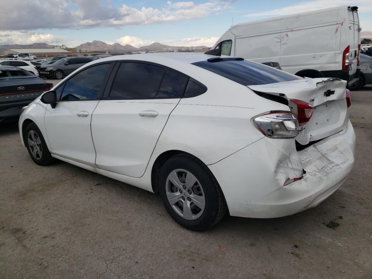 2017 CHEVROLET CRUZE LS - Фото 2