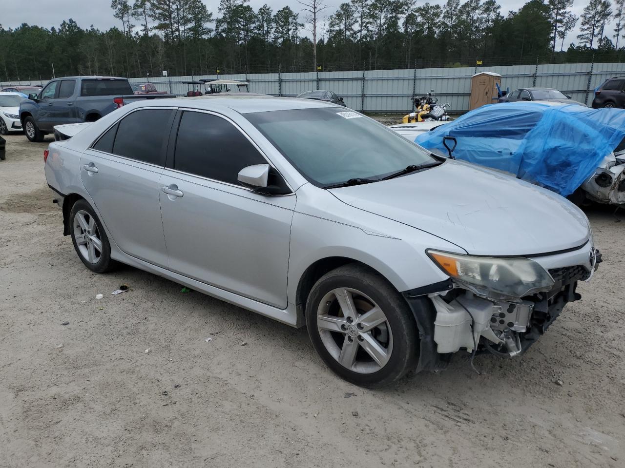 2013 TOYOTA CAMRY L - Фото 4