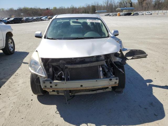 2014 Nissan Versa S - Фото 5
