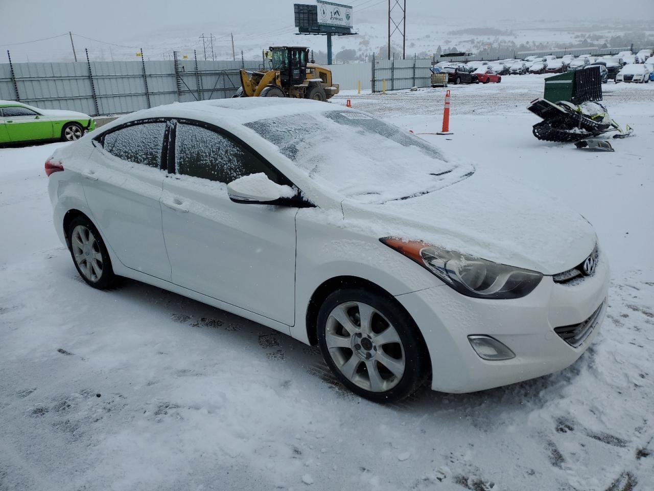 2011 HYUNDAI ELANTRA GL - Image 4