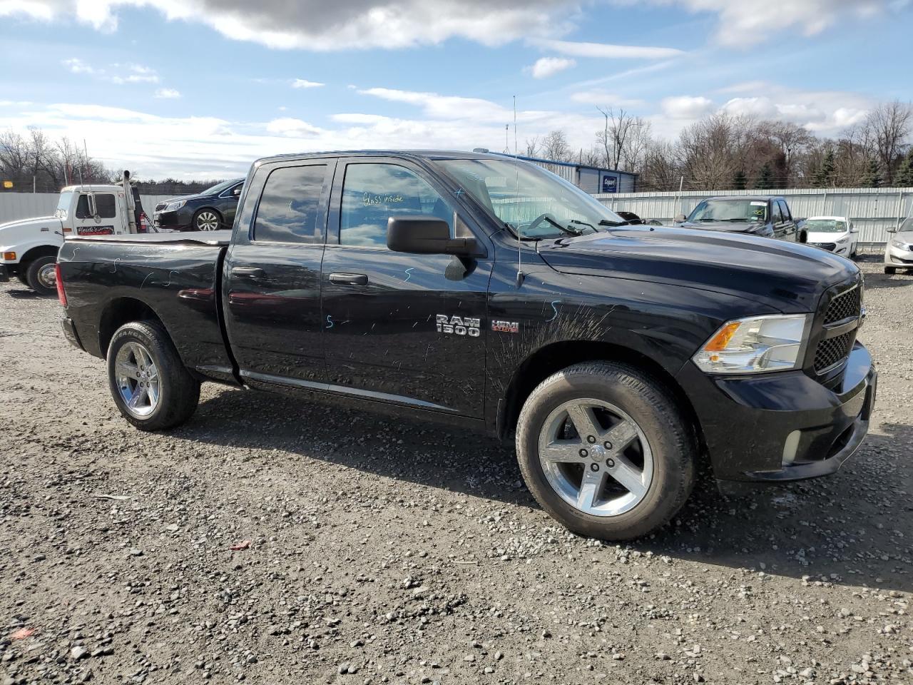 2015 RAM 1500 ST - Image 4