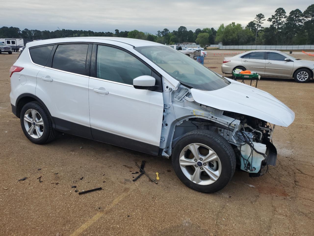 2015 FORD ESCAPE SE - Image 4