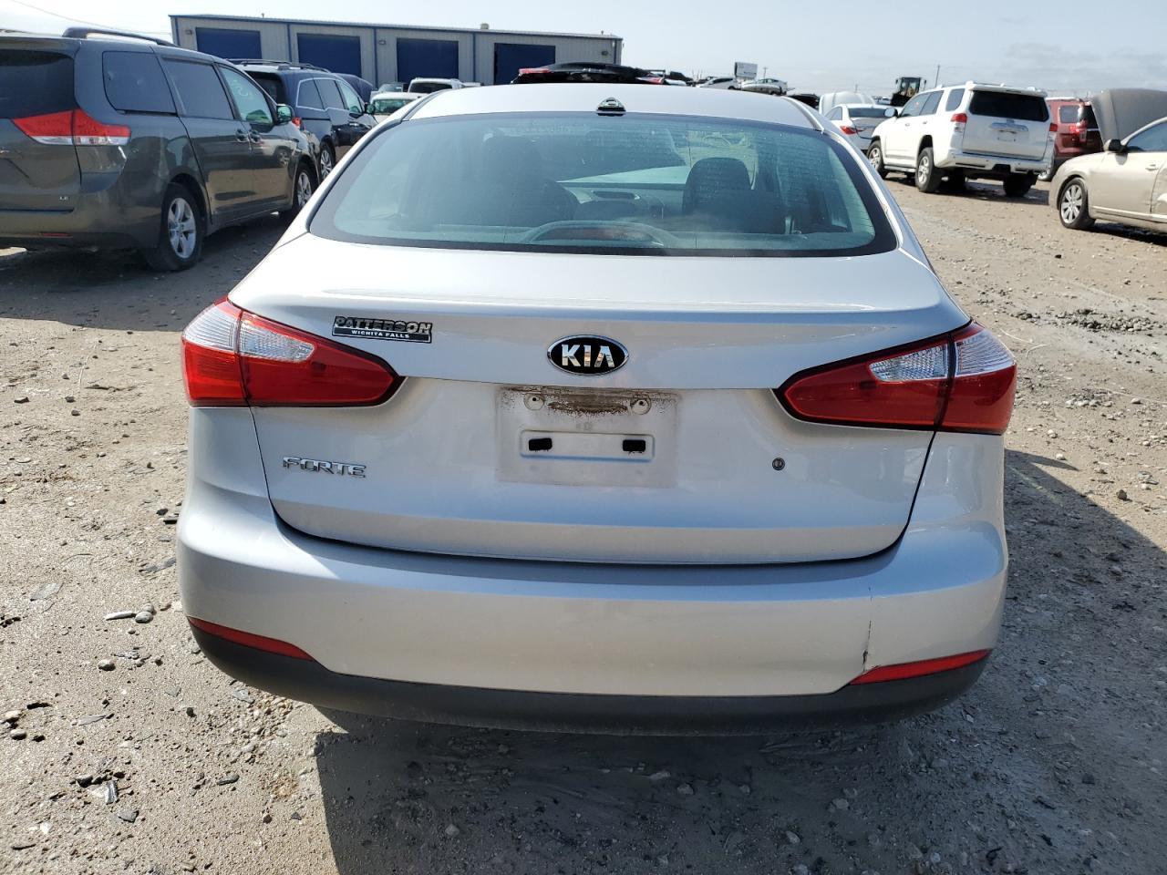 2015 KIA FORTE LX - Фото 6