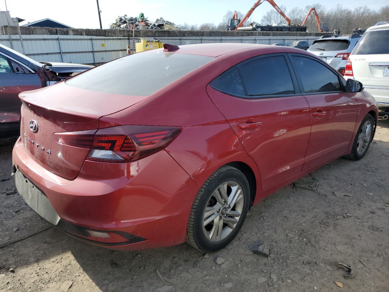 2019 HYUNDAI ELANTRA SE - Фото 3
