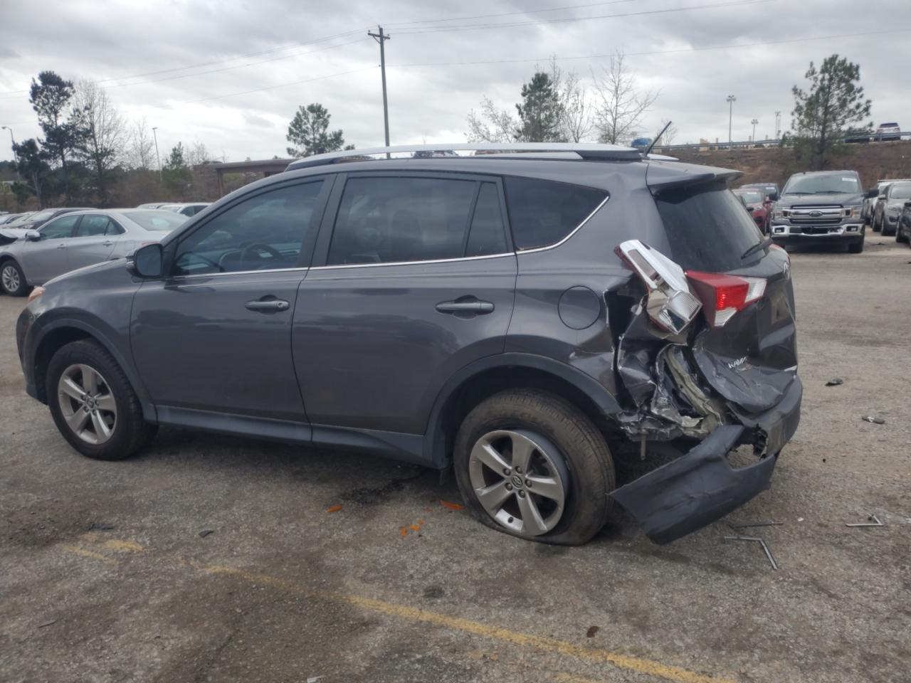 2015 TOYOTA RAV4 XLE - Фото 2