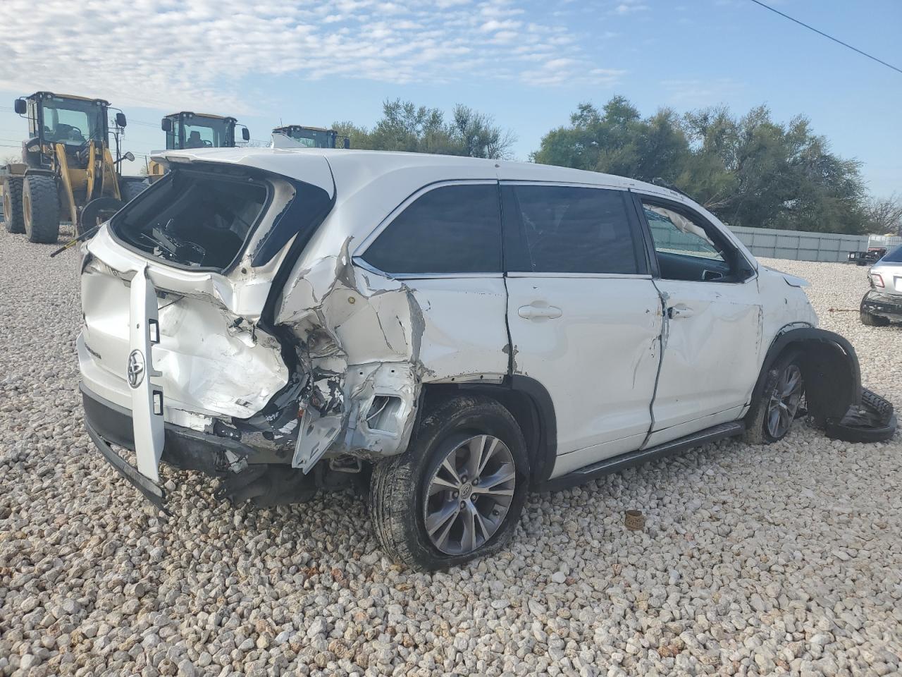 2015 TOYOTA HIGHLANDER - Фото 3