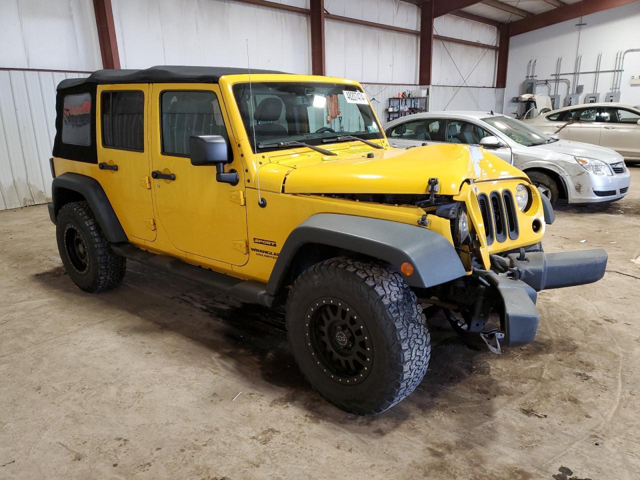 2015 JEEP WRANGLER U - Image 4