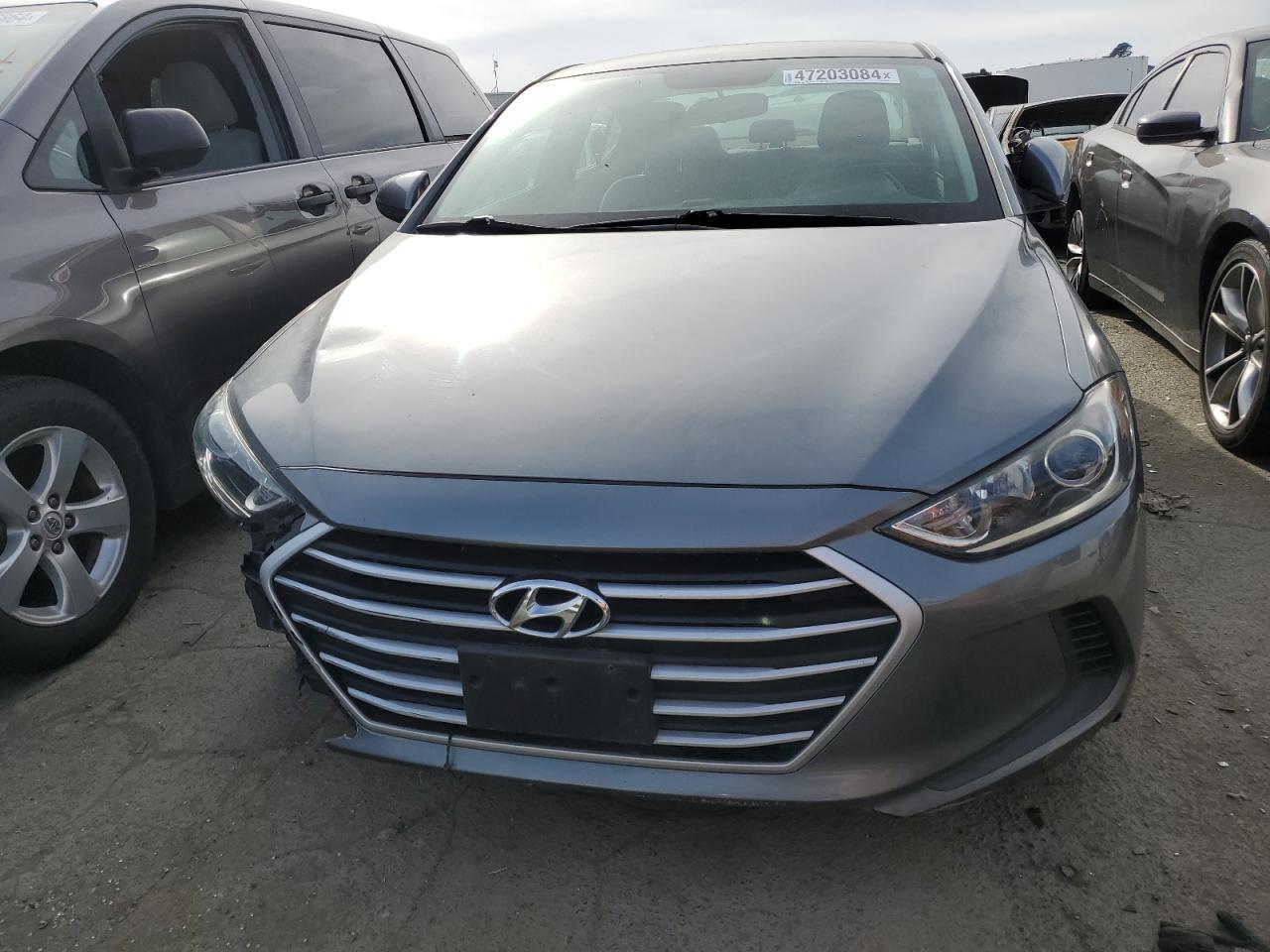 2017 HYUNDAI ELANTRA SE - Image 5