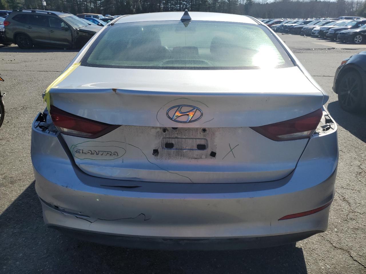2018 HYUNDAI ELANTRA SE - Фото 6