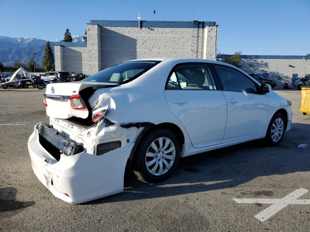 2013 TOYOTA COROLLA BA - Image 3
