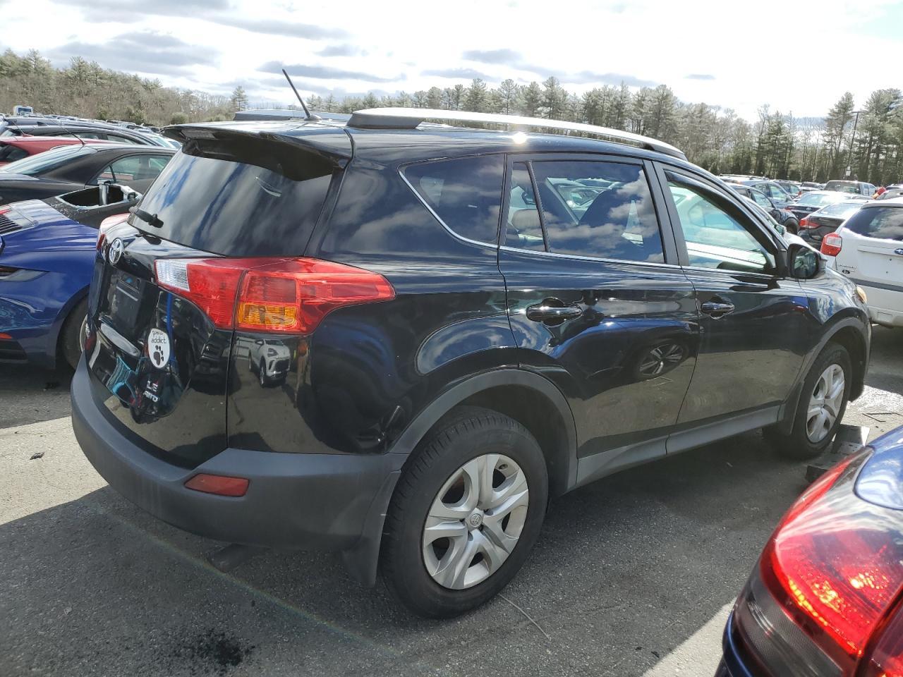 2014 TOYOTA RAV4 LE - Фото 3