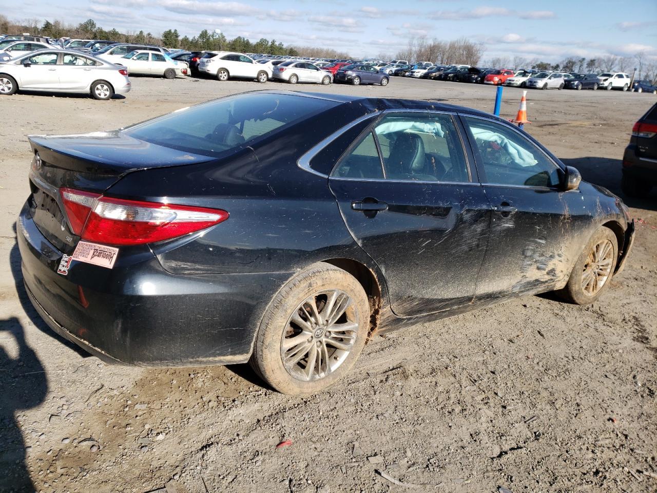 2017 TOYOTA CAMRY LE - Фото 3