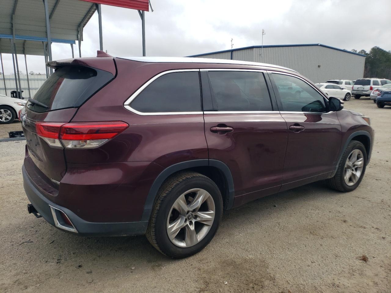 2018 TOYOTA HIGHLANDER - Image 3