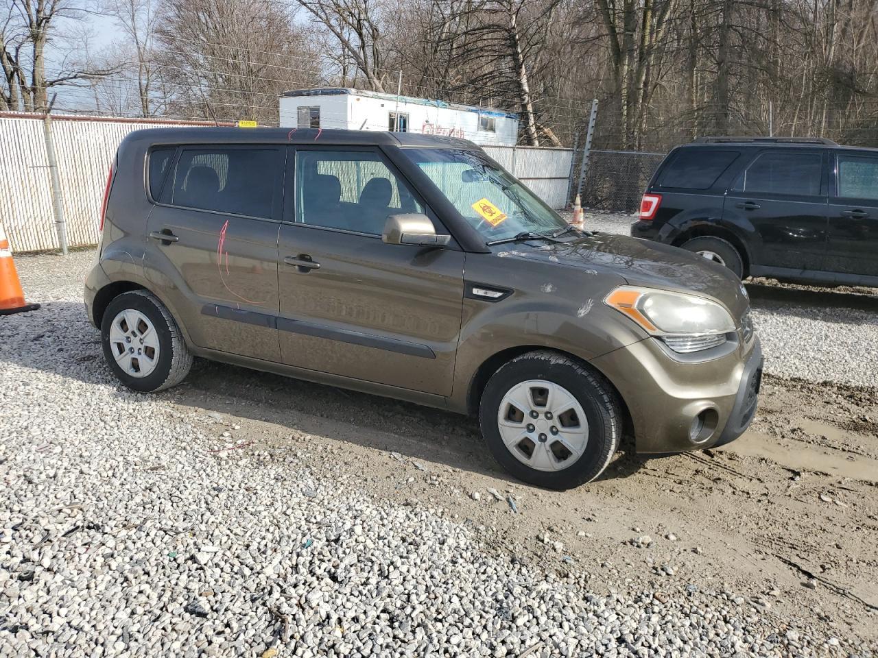 2013 KIA SOUL - Image 4