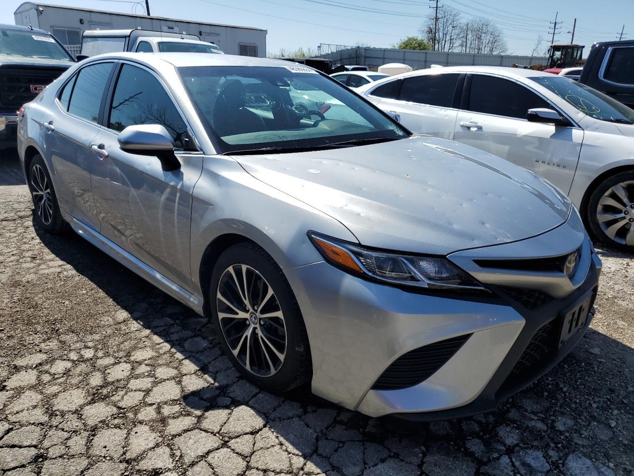 2018 TOYOTA CAMRY L - Image 4