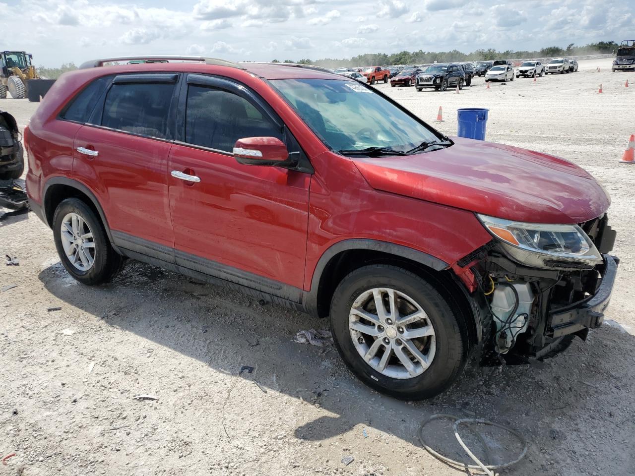 2015 KIA SORENTO LX - Image 4