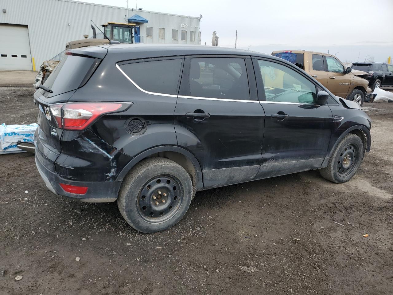 2017 FORD ESCAPE SE - Image 3