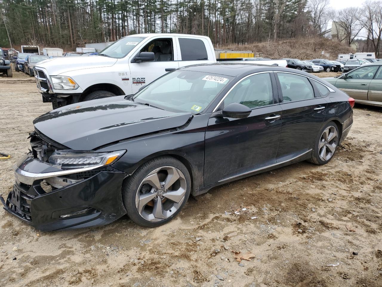 2018 HONDA ACCORD TOU car image