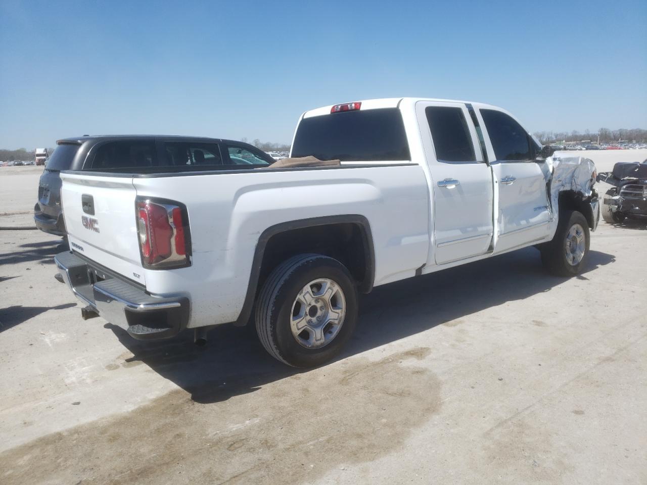 2016 GMC SIERRA K15 - Фото 3