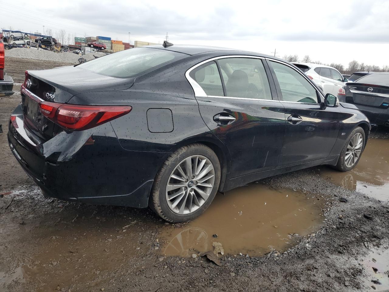 2018 INFINITI Q50 LUXE - Фото 3