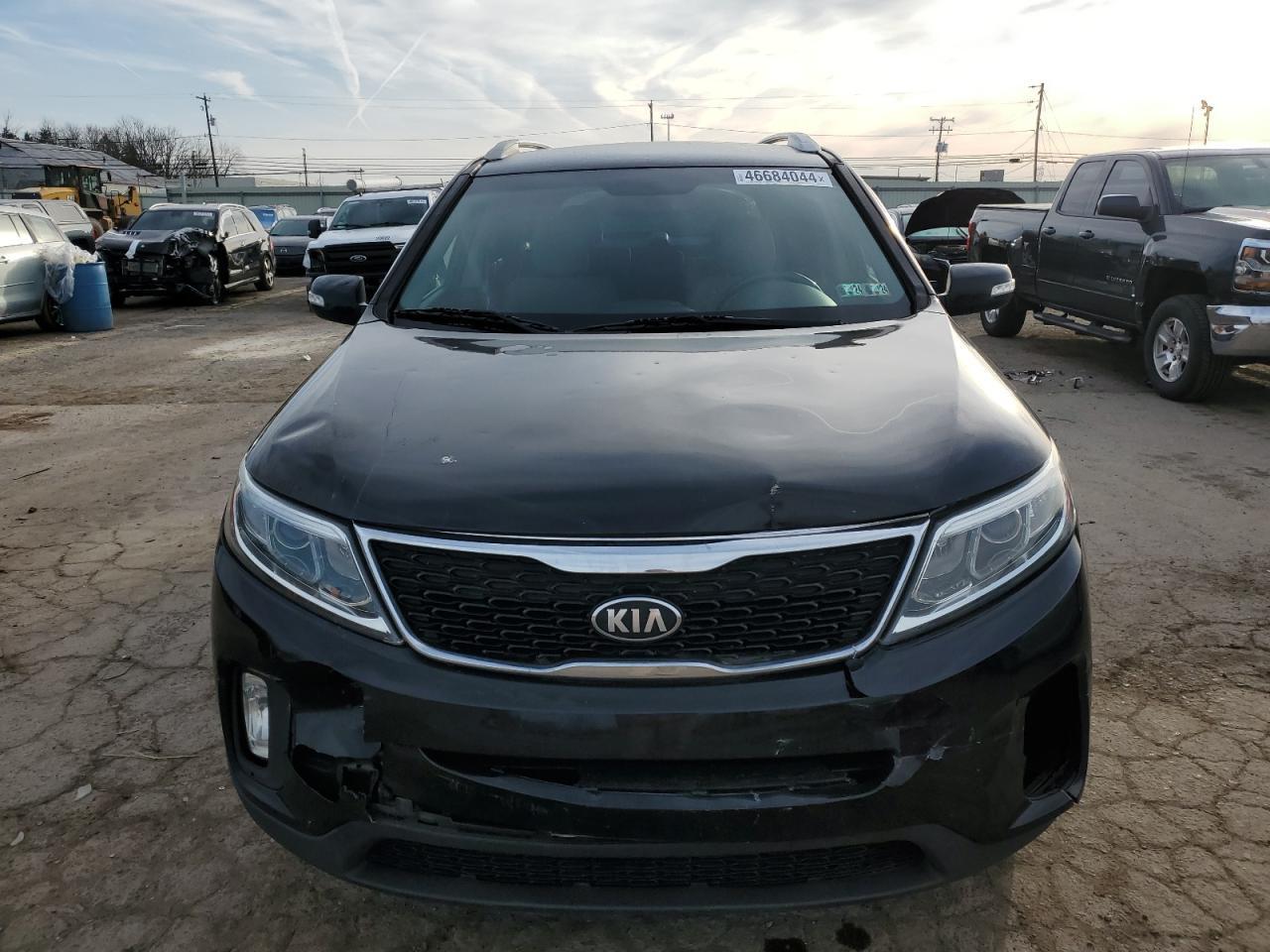 2015 KIA SORENTO LX - Image 5