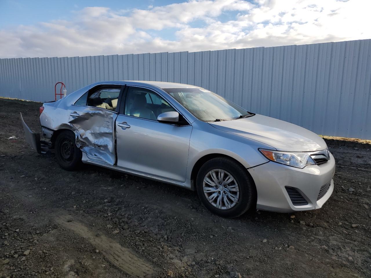2013 TOYOTA CAMRY L - Image 4