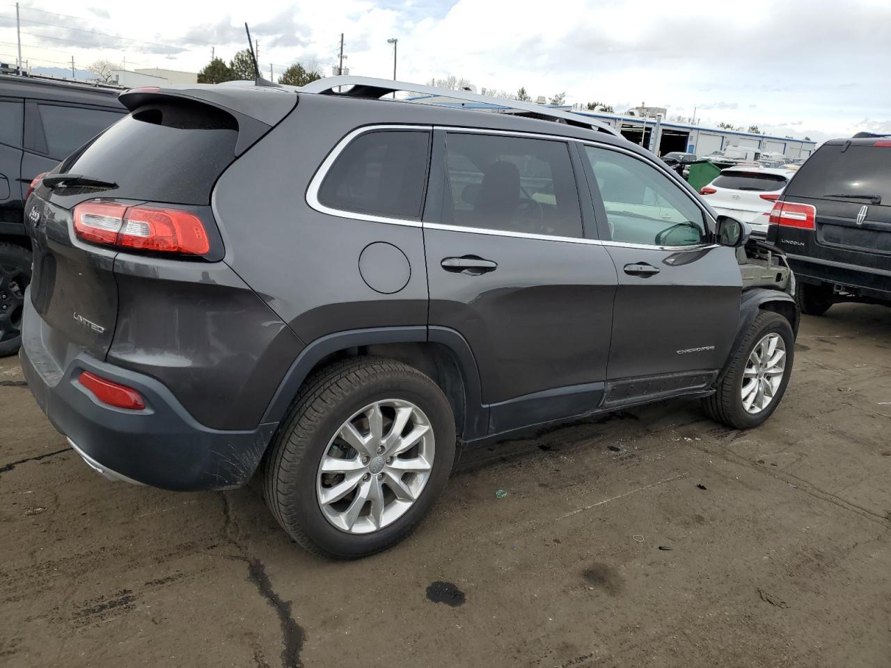 2017 JEEP CHEROKEE L - Image 3