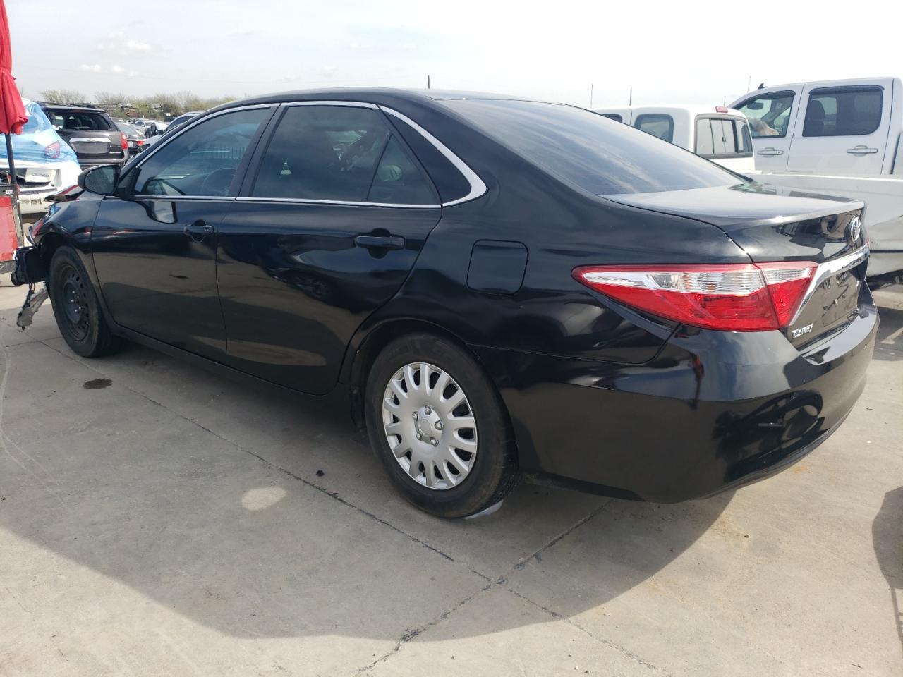 2016 TOYOTA CAMRY LE - Фото 2