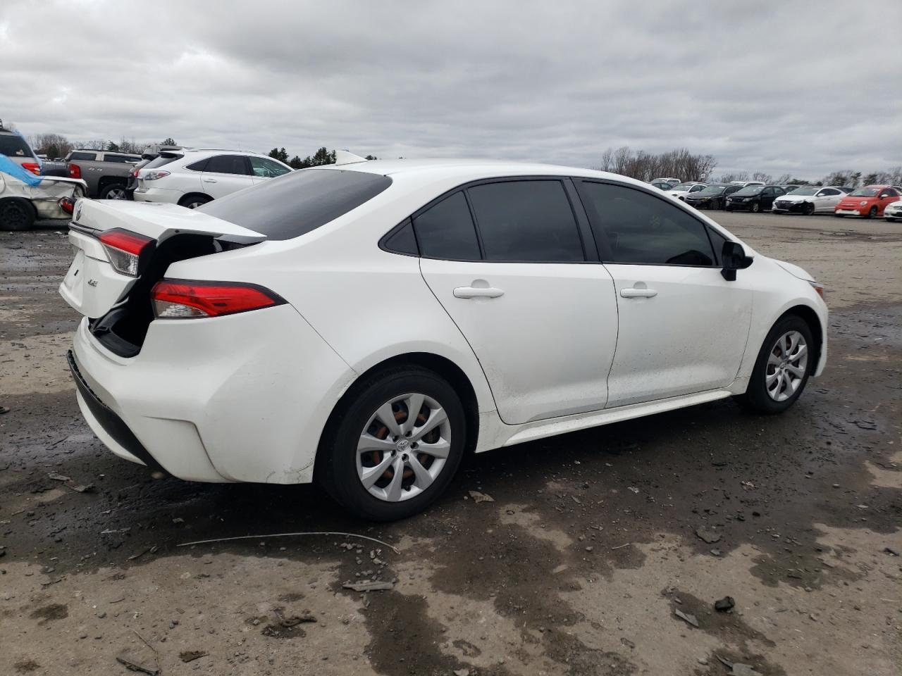 2020 TOYOTA COROLLA LE - Фото 3